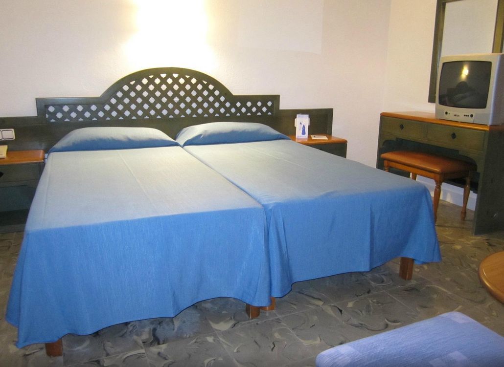 Ses Savines 3* San Antonio (Ibiza)